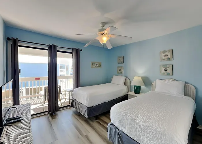 Sea Oats F203 Apartment